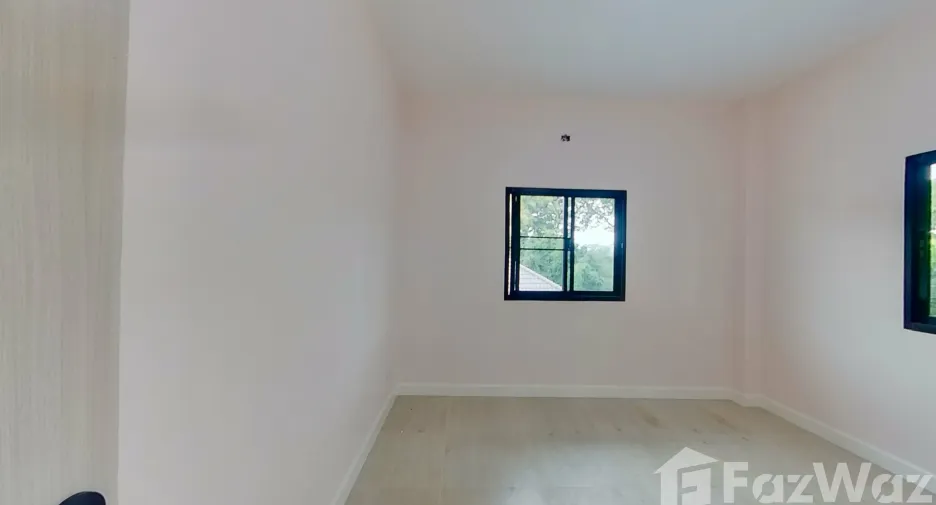 For sale 4 bedrooms house in Saraphi, Chiang Mai
