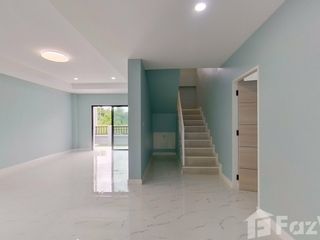 For sale 4 bedrooms house in Saraphi, Chiang Mai