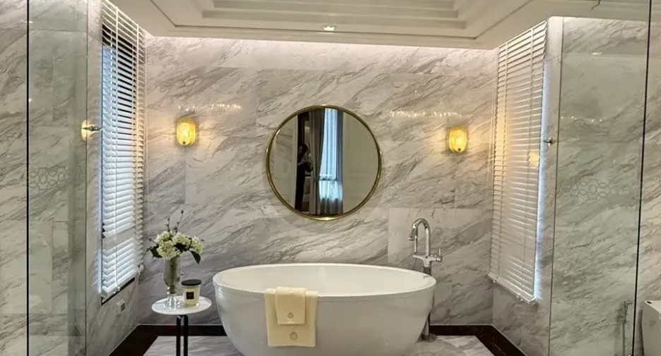 For sale 5 bedrooms house in Saphan Sung, Bangkok