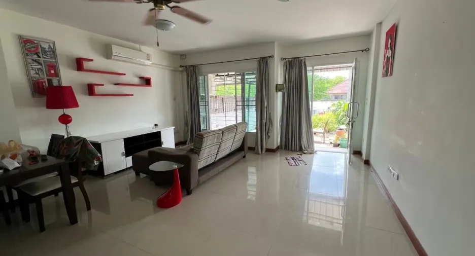 For sale and for rent 2 bedrooms townhouse in Hua Hin, Prachuap Khiri Khan