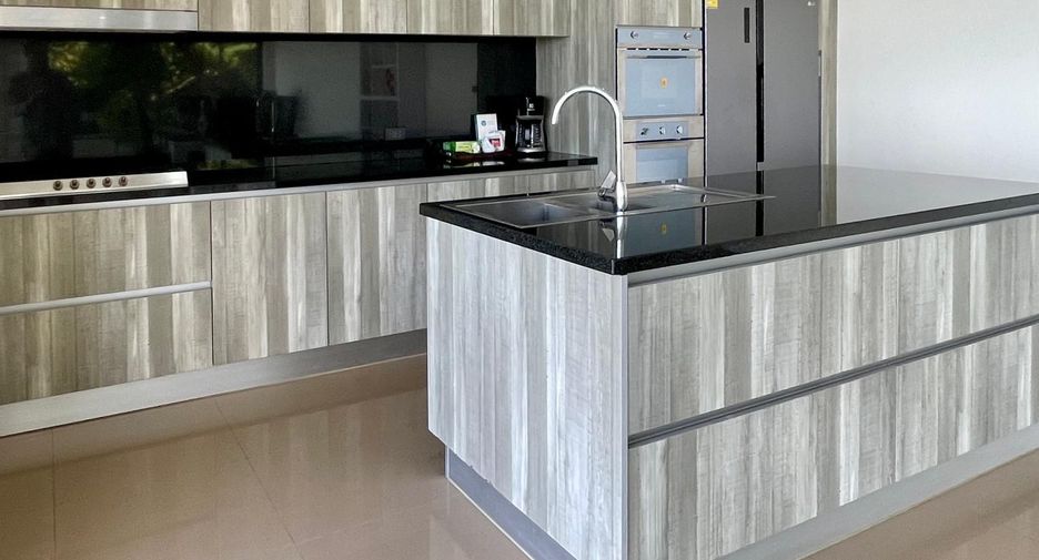 For sale and for rent 4 bedrooms villa in Ko Samui, Surat Thani