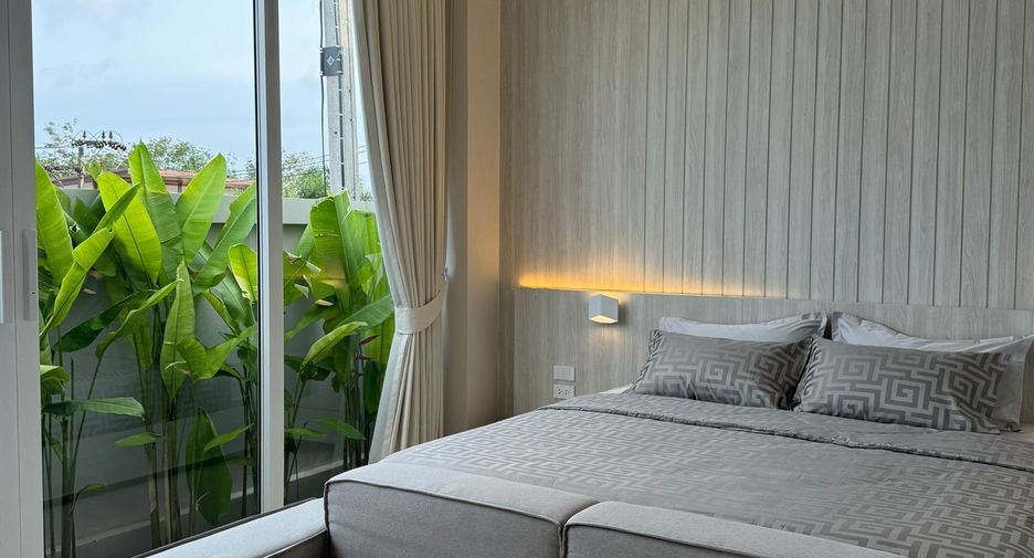 For rent 3 bedrooms villa in Mueang Phuket, Phuket