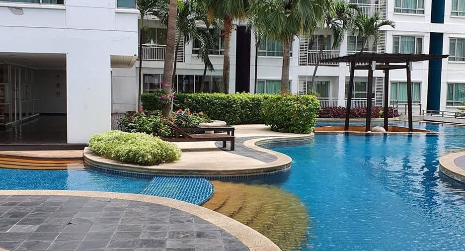 For sale 1 bed condo in Khlong Toei, Bangkok