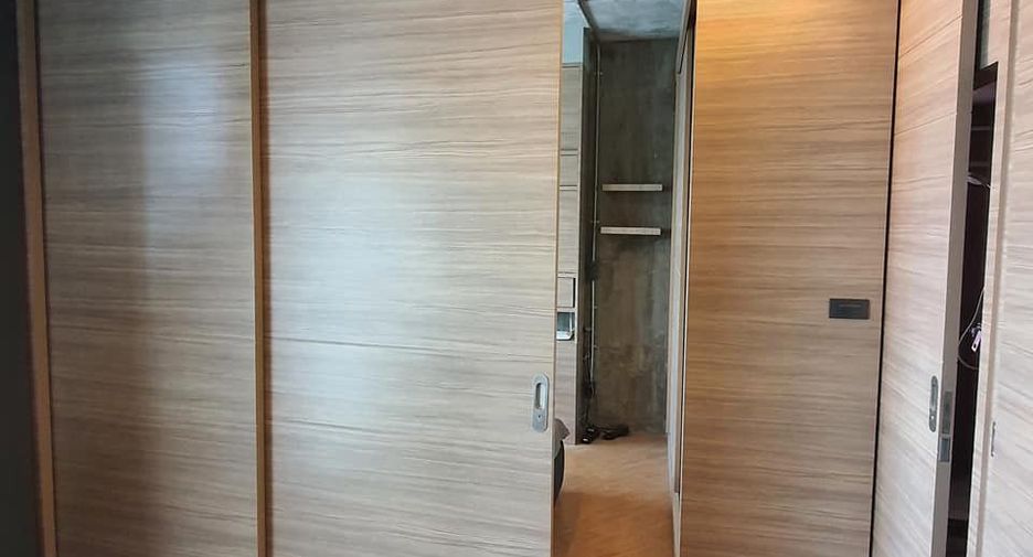 For sale 1 bed condo in Khlong Toei, Bangkok