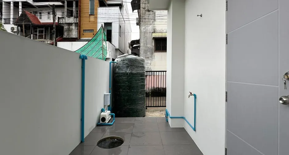 Reihenhaus zum Kauf mit 5 Zimmer in Mueang Chiang Mai, Chiang Mai