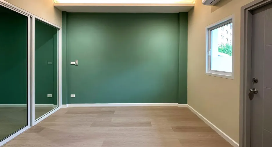 Reihenhaus zum Kauf mit 5 Zimmer in Mueang Chiang Mai, Chiang Mai