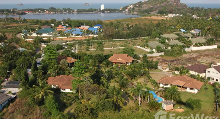 For sale 9 bedrooms house in Pran Buri, Prachuap Khiri Khan