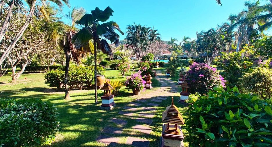 For sale 9 bedrooms house in Pran Buri, Prachuap Khiri Khan