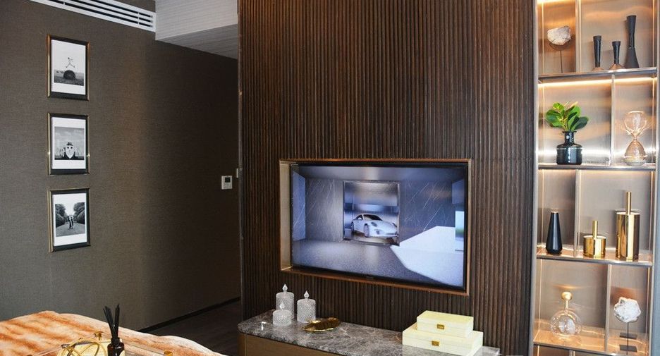 For sale 2 bedrooms condo in Watthana, Bangkok