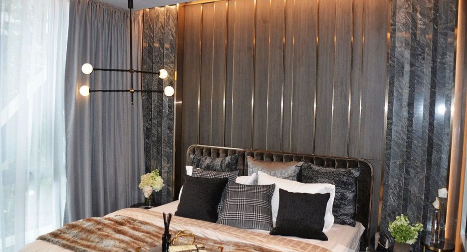 For sale 2 bedrooms condo in Watthana, Bangkok