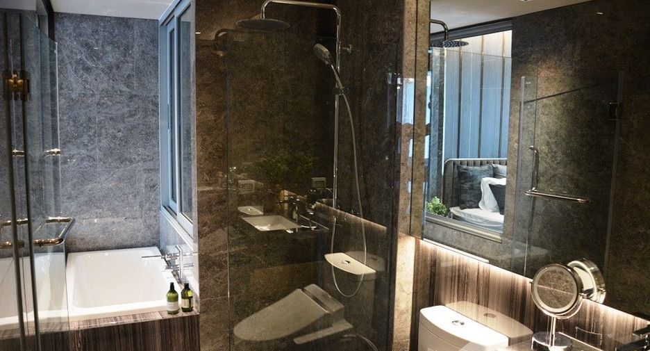 For sale 2 bedrooms condo in Watthana, Bangkok