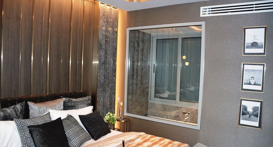 For sale 2 bedrooms condo in Watthana, Bangkok