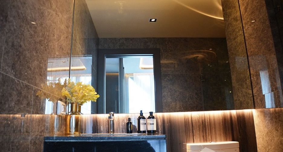 For sale 2 bedrooms condo in Watthana, Bangkok