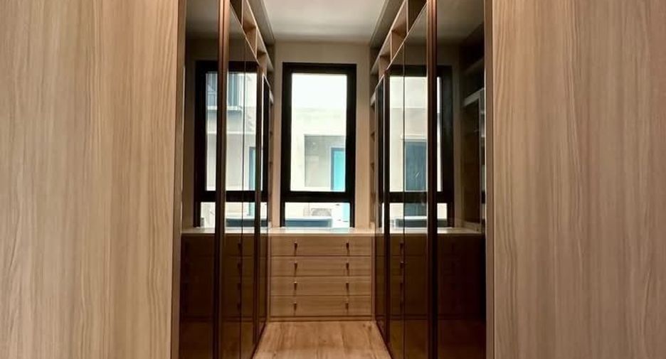 For sale 3 bedrooms house in Prawet, Bangkok