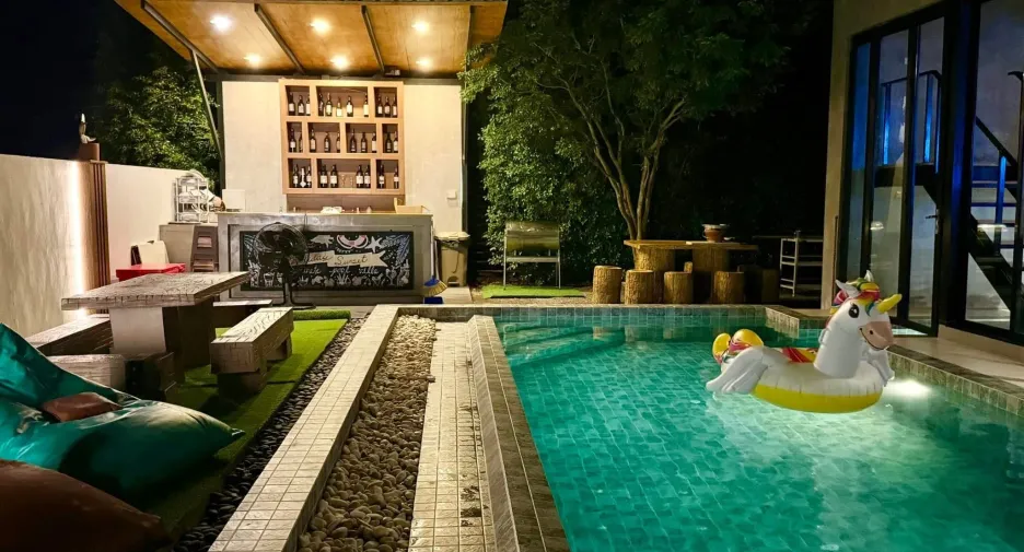 For rent 4 bedrooms villa in Hua Hin, Prachuap Khiri Khan