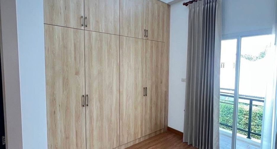For sale and for rent 4 bedrooms house in Mueang Chiang Mai, Chiang Mai