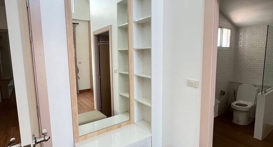 For sale and for rent 4 bedrooms house in Mueang Chiang Mai, Chiang Mai