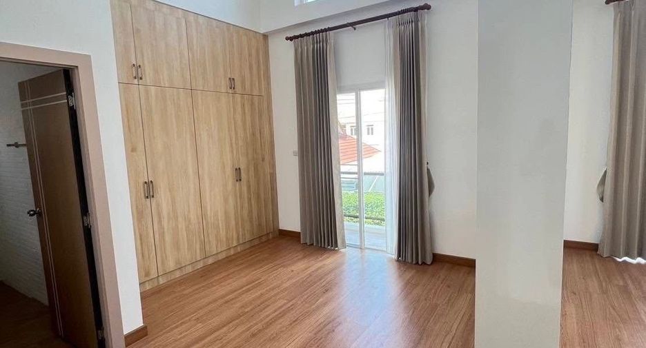 For sale and for rent 4 bedrooms house in Mueang Chiang Mai, Chiang Mai