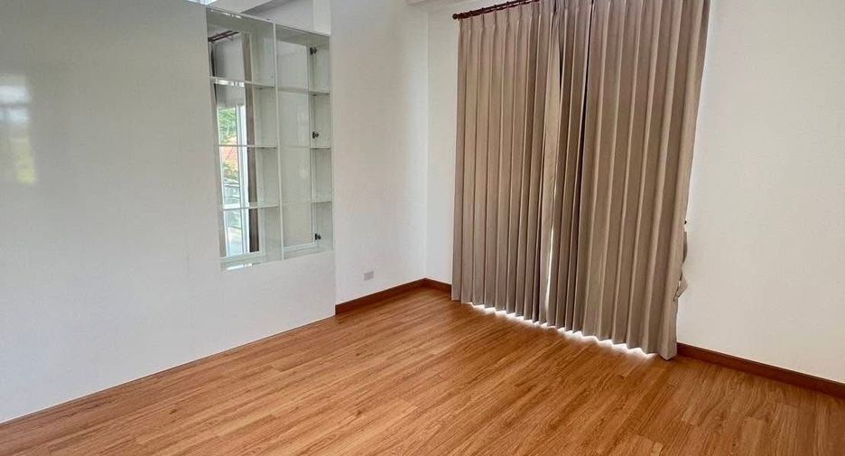 For sale and for rent 4 bedrooms house in Mueang Chiang Mai, Chiang Mai
