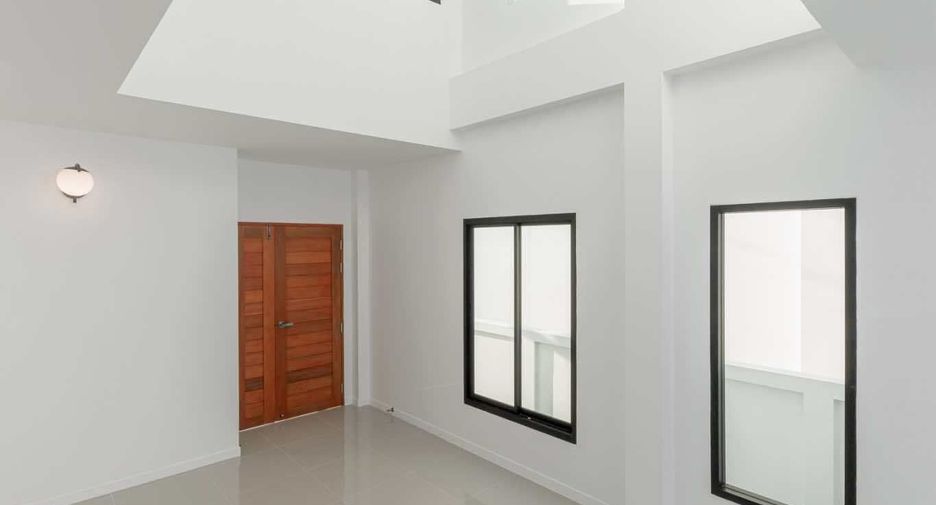 Casa en venta de 3 habitaciones en Doi Saket, Chiang Mai