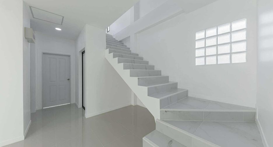 Casa en venta de 3 habitaciones en Doi Saket, Chiang Mai