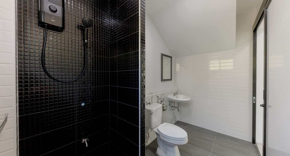 Casa en venta de 3 habitaciones en Doi Saket, Chiang Mai