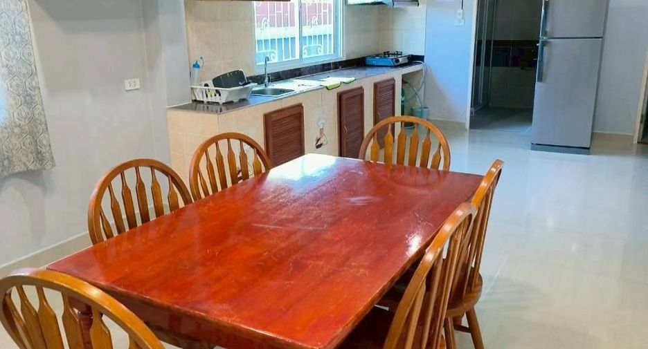 For rent 3 bedrooms house in Bang Lamung, Chonburi