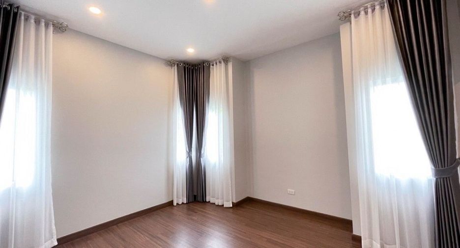 For sale 4 ベッドルーム house in San Kamphaeng, Chiang Mai