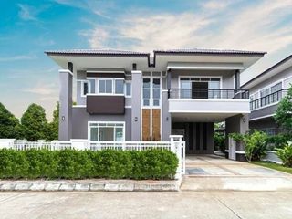 For sale 4 bedrooms house in San Kamphaeng, Chiang Mai