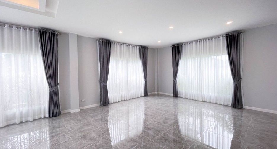 For sale 4 ベッドルーム house in San Kamphaeng, Chiang Mai