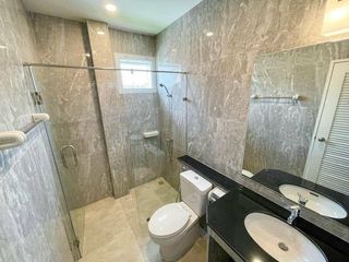 For sale 4 bedrooms house in San Kamphaeng, Chiang Mai