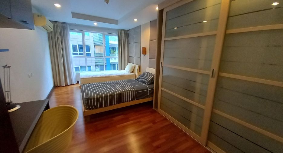 For sale and for rent 2 bedrooms condo in Watthana, Bangkok