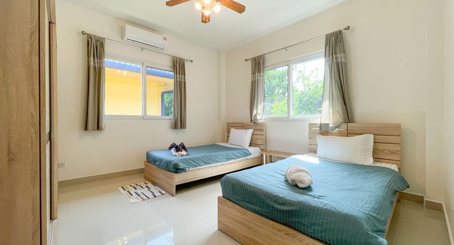 For sale and for rent 3 bedrooms villa in Mueang Phuket, Phuket