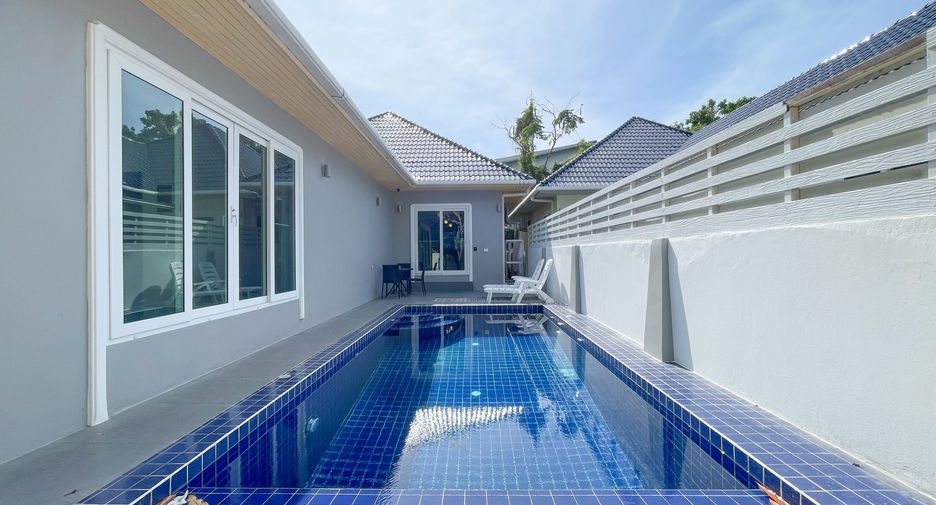 For sale and for rent 3 bedrooms villa in Mueang Phuket, Phuket
