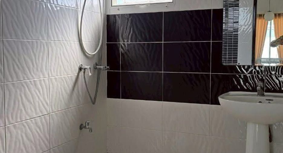 For rent 3 bedrooms house in Doi Saket, Chiang Mai