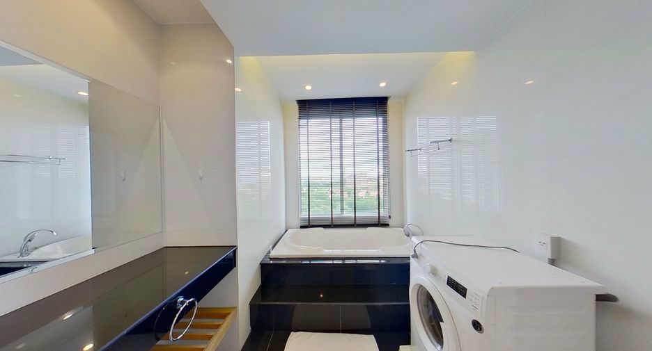 For sale and for rent 2 bedrooms condo in Bang Lamung, Chonburi