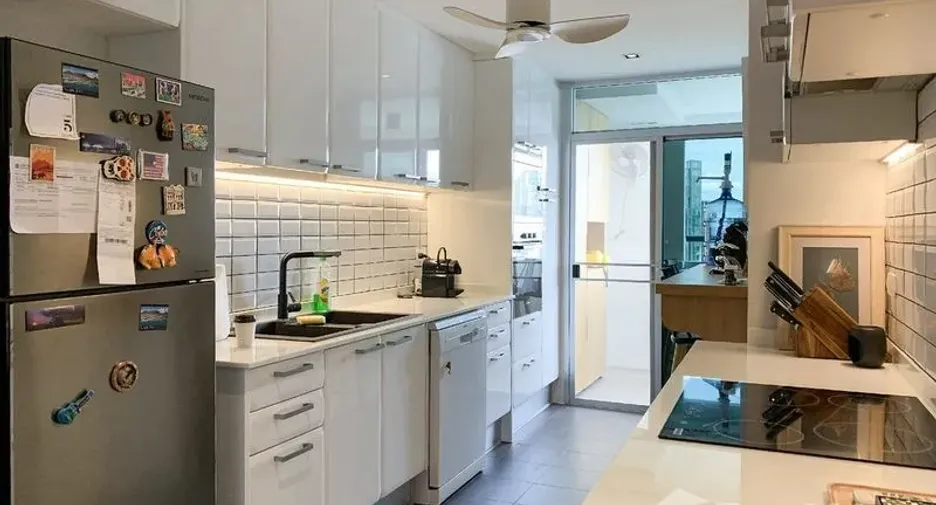 Wohnung zum Kauf mit 3 Zimmer in Khlong Toei, Bangkok