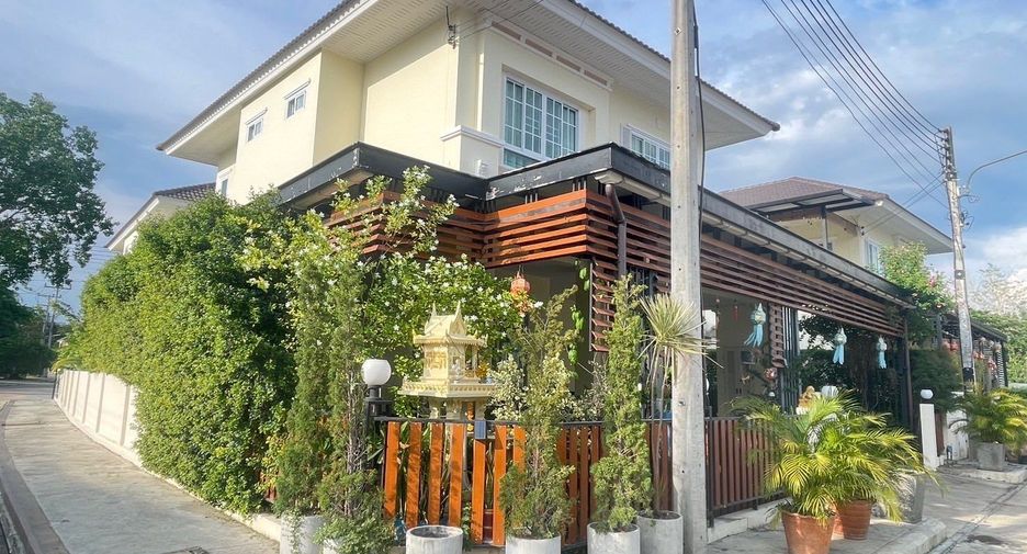 For sale and for rent 4 bedrooms house in San Sai, Chiang Mai