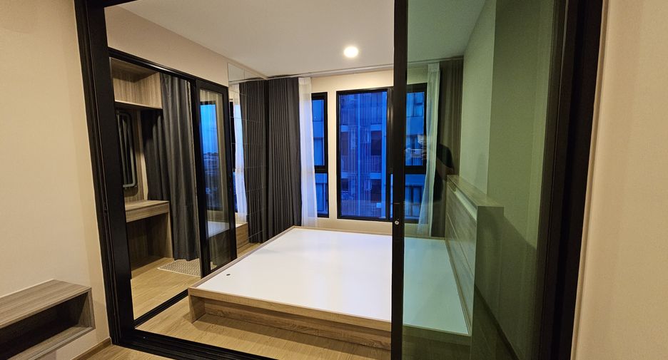 For sale 1 bed condo in Khan Na Yao, Bangkok