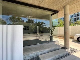 For sale 4 bedrooms townhouse in Mueang Chiang Mai, Chiang Mai