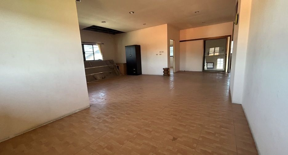 Продажа 4 спальни дом в Mueang Chiang Mai, Чианг Маи