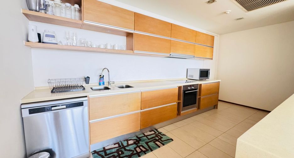 For rent 2 bedrooms villa in Mueang Phuket, Phuket