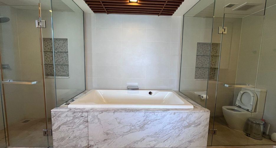 For rent 2 bedrooms villa in Mueang Phuket, Phuket