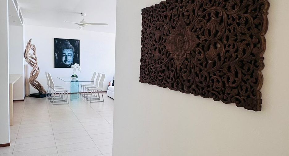 For rent 2 bedrooms villa in Mueang Phuket, Phuket