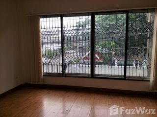 出售 4 卧室 联排别墅 在 Lat Phrao, 曼谷