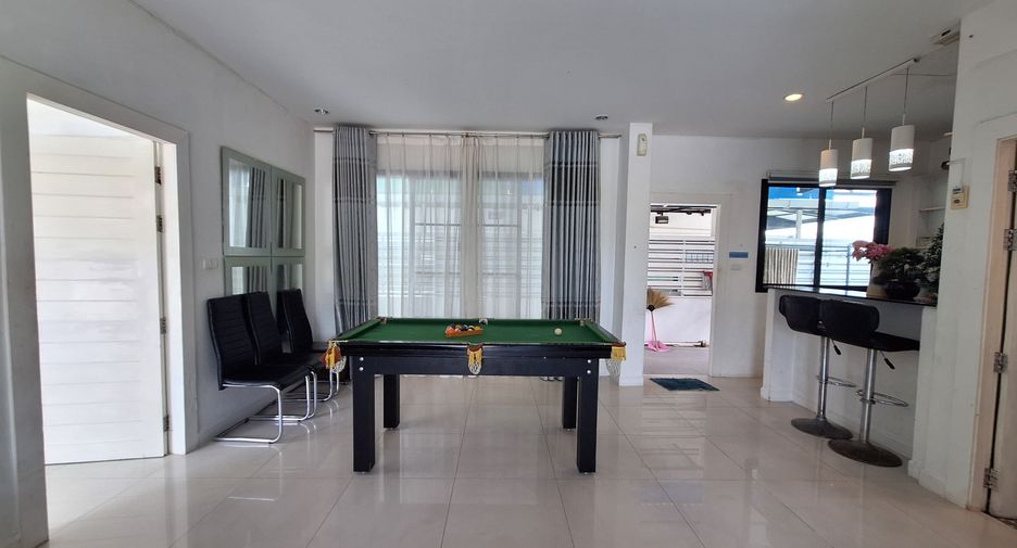 For rent 4 bedrooms villa in Hua Hin, Prachuap Khiri Khan
