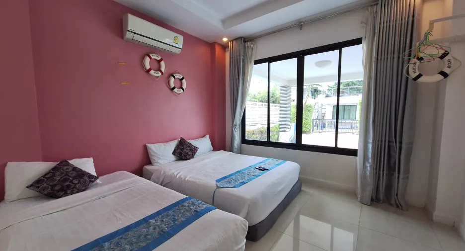 For rent 4 bedrooms villa in Hua Hin, Prachuap Khiri Khan