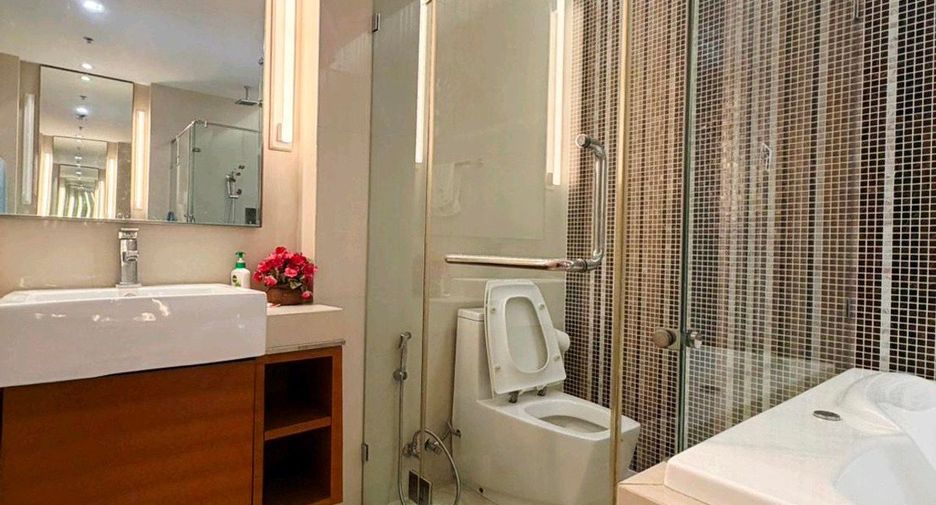 For rent 2 bedrooms condo in Bang Lamung, Chonburi