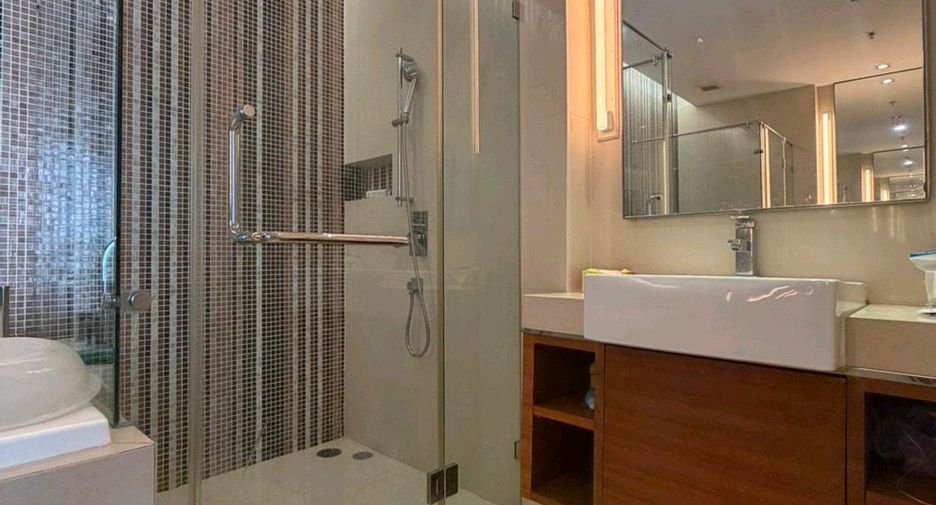 For rent 2 bedrooms condo in Bang Lamung, Chonburi