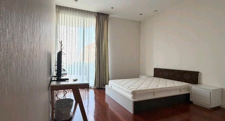 For rent 2 bedrooms condo in Bang Lamung, Chonburi